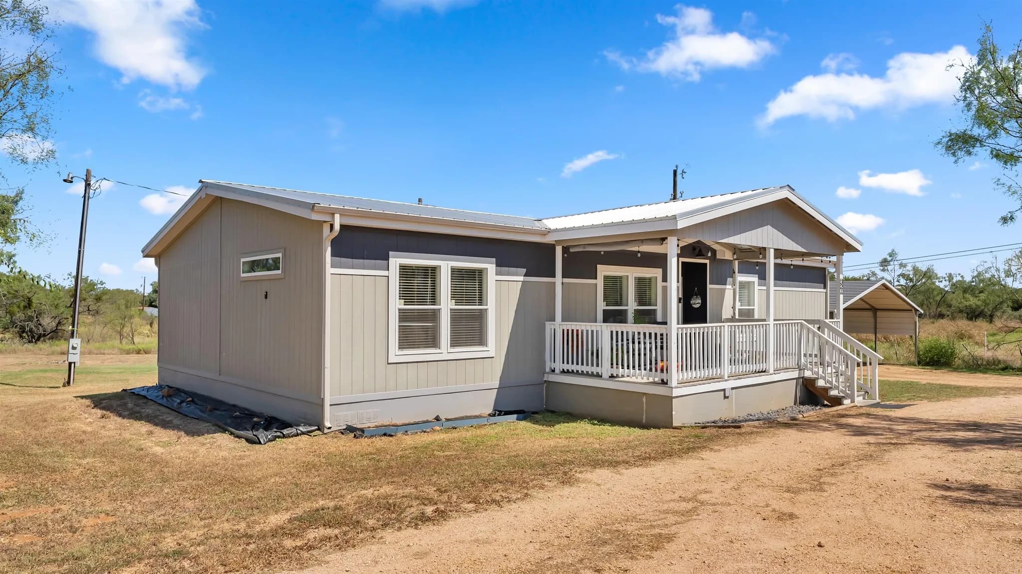 2200 County Road 310 - Photo 3